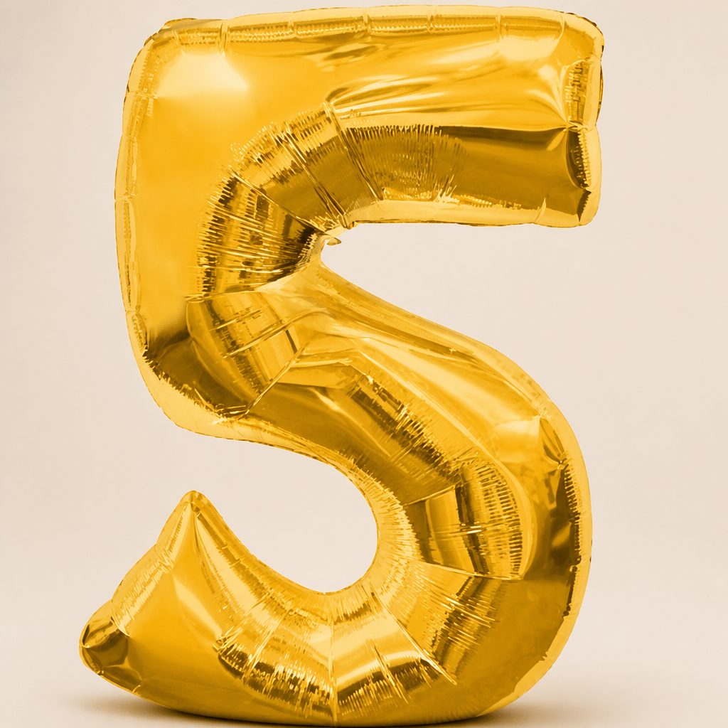 Золотая цифра "5"