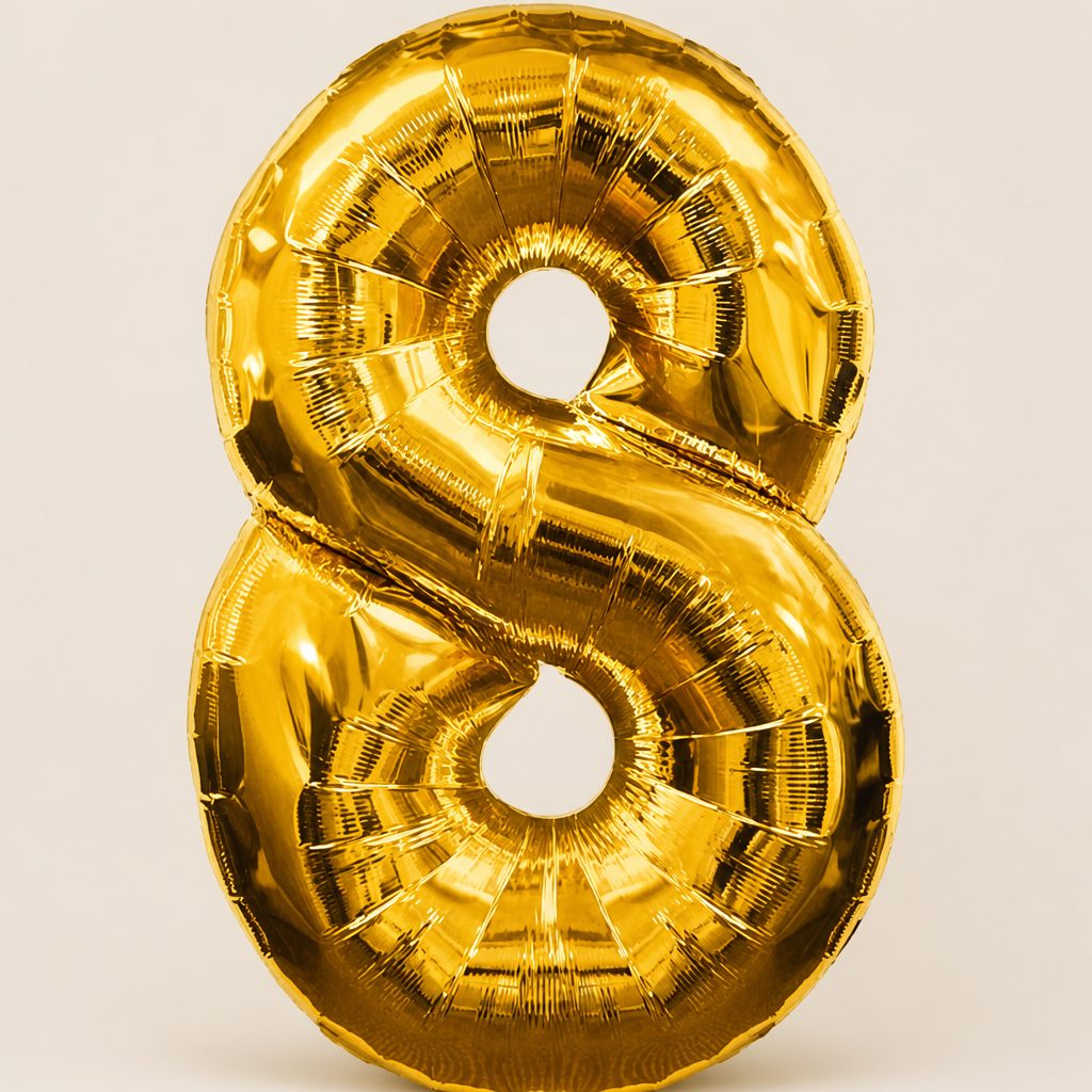 Золотая цифра "8"